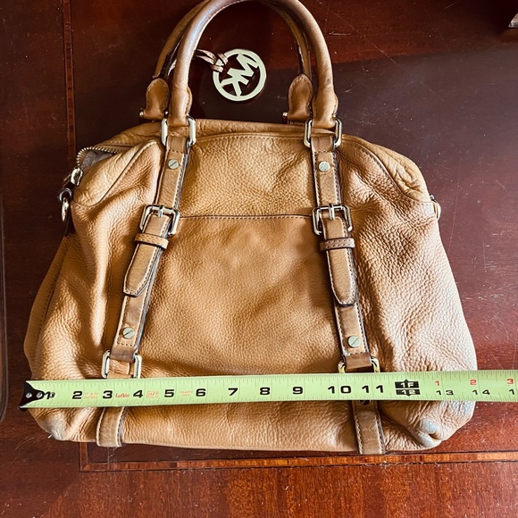 MK Leather bag👜 - Picture 7 of 8